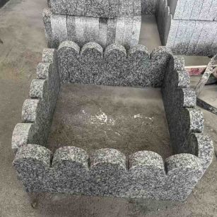 宝鸡 花边石、花坛围栏石、花池界石、菜园栅栏石、镶边石、波浪状界石介绍