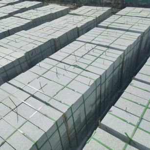 宝鸡 芝麻白1.8公分火烧300*600地铺，清仓大甩卖