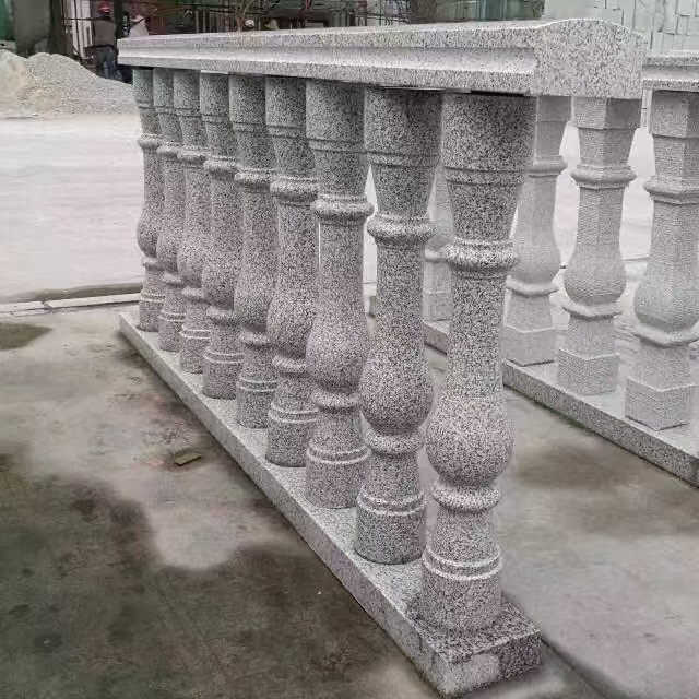 宝鸡 芝麻白圆形光面花瓶柱，栏杆