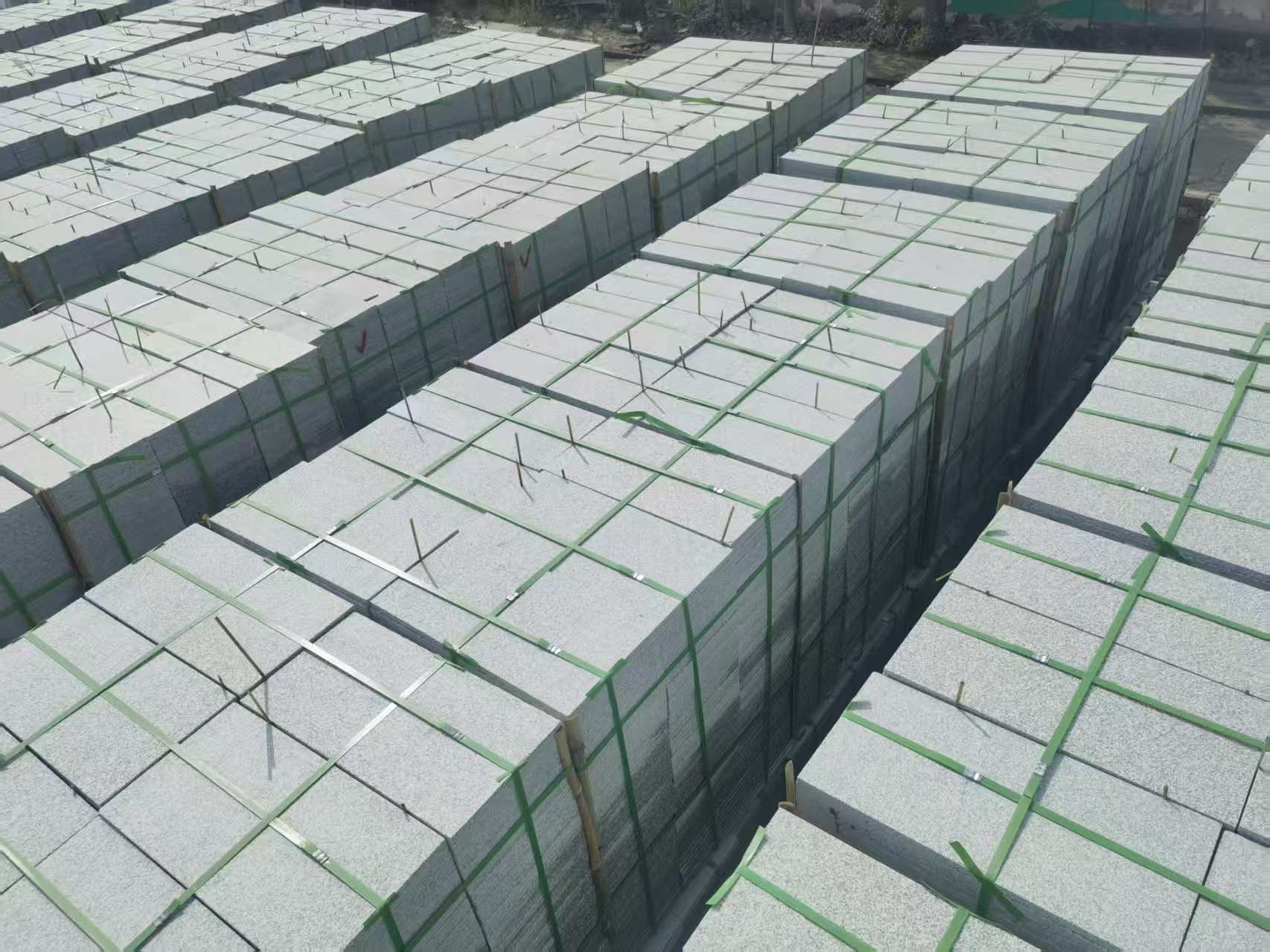 宝鸡 芝麻白1.8公分火烧300*600地铺，清仓大甩卖