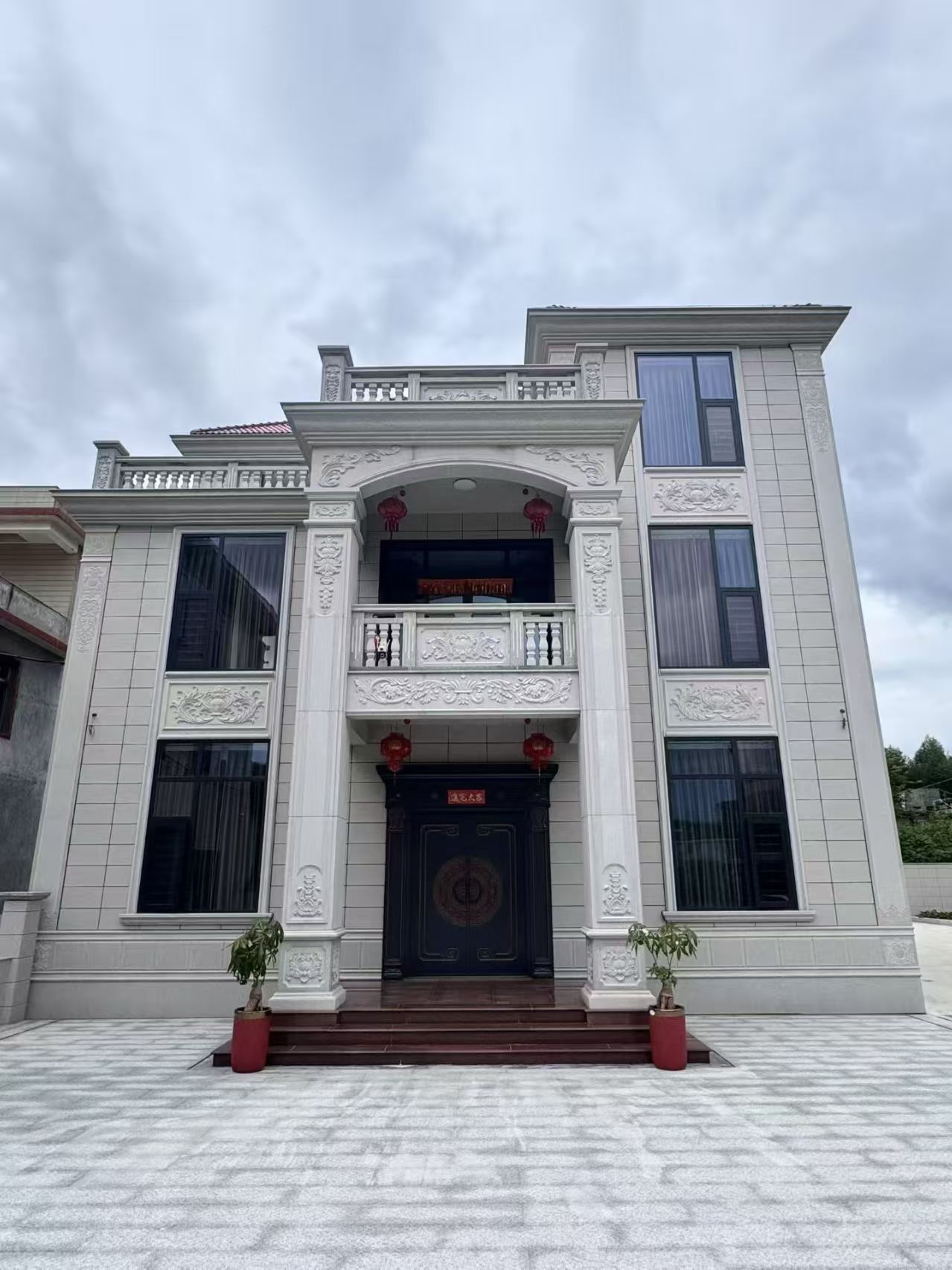 宝鸡 芝麻白石材别墅干挂案例展示