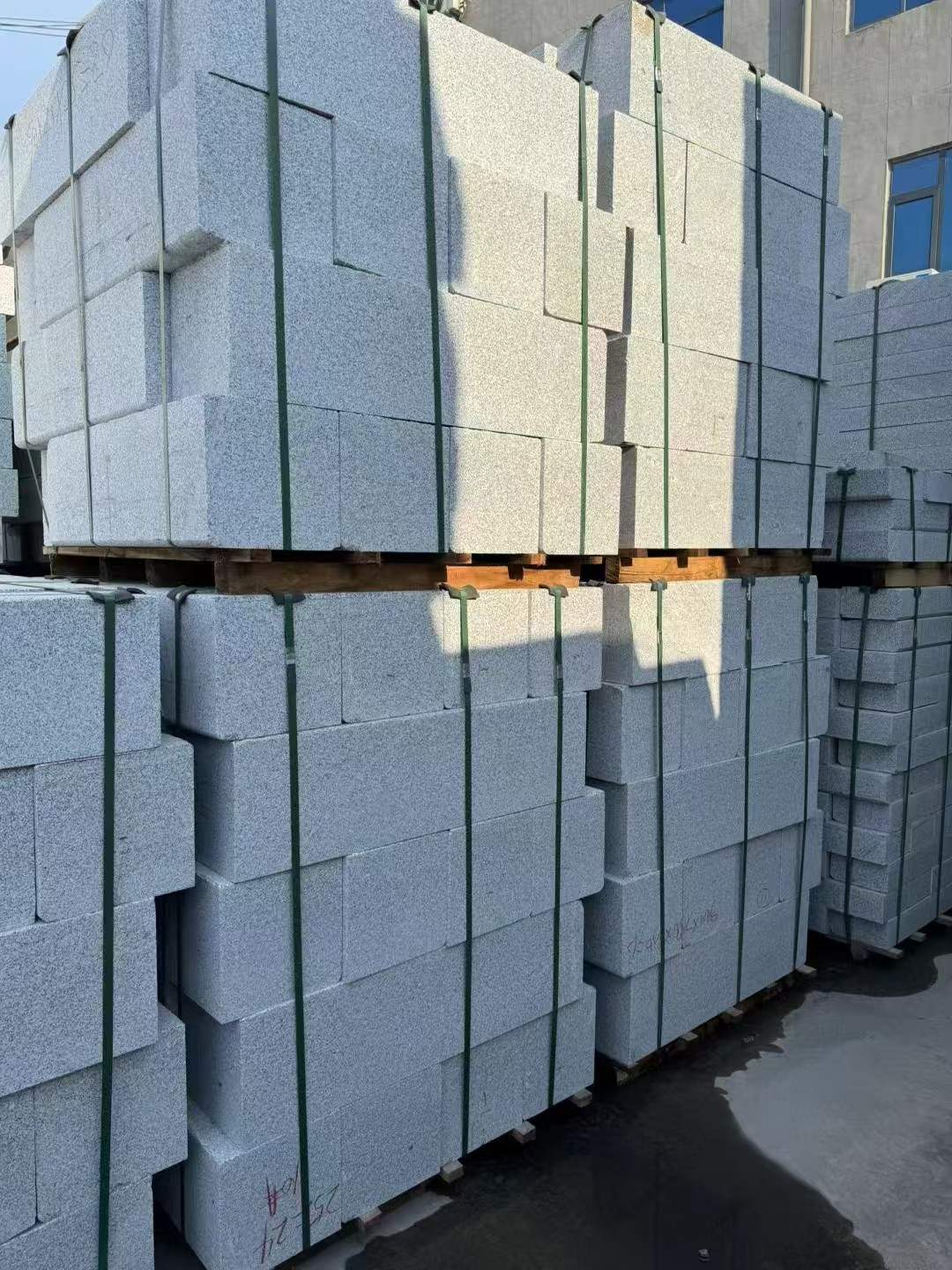 宝鸡 芝麻白路沿石